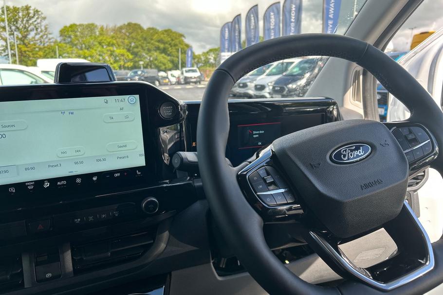 Used Ford TRANSIT CUSTOM L1DCIVSPORT4 38