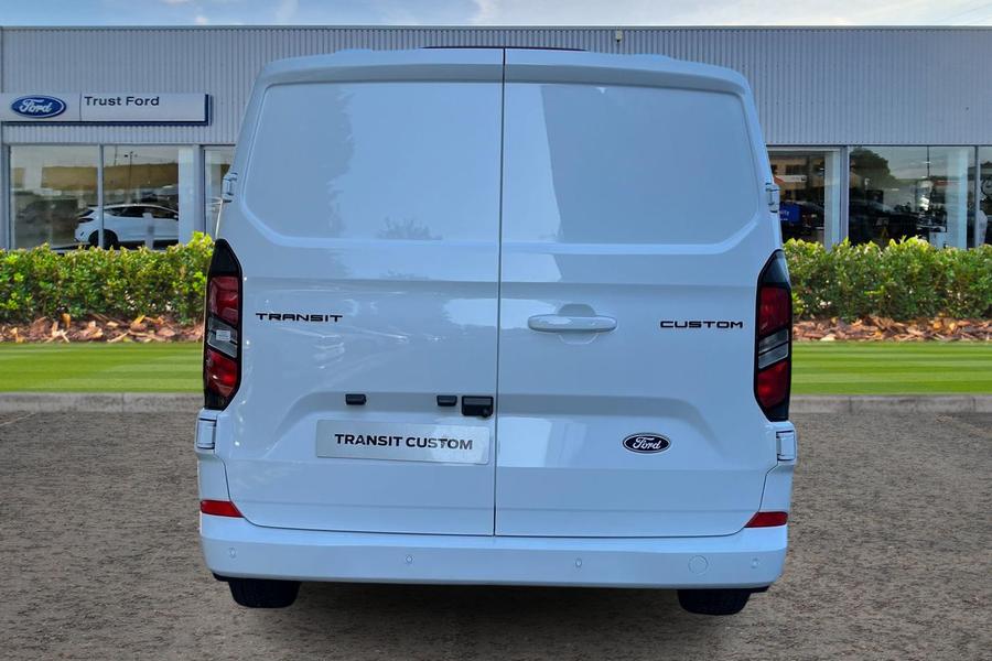 Ford TRANSIT CUSTOM Photo ace7a335-9663-4395-b1d6-487dc4b5f695.jpg