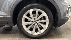 Volkswagen T-Roc Photo 5