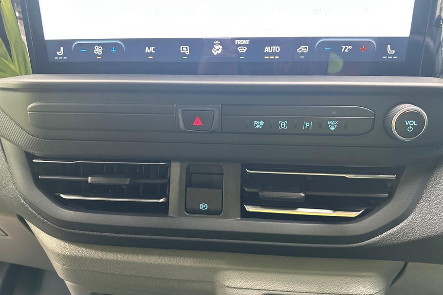 Used Ford TRANSIT CUSTOM CUSTLIMPHEV01 27