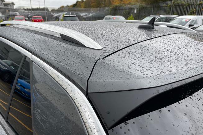 VOLKSWAGEN T-Roc Photo 23