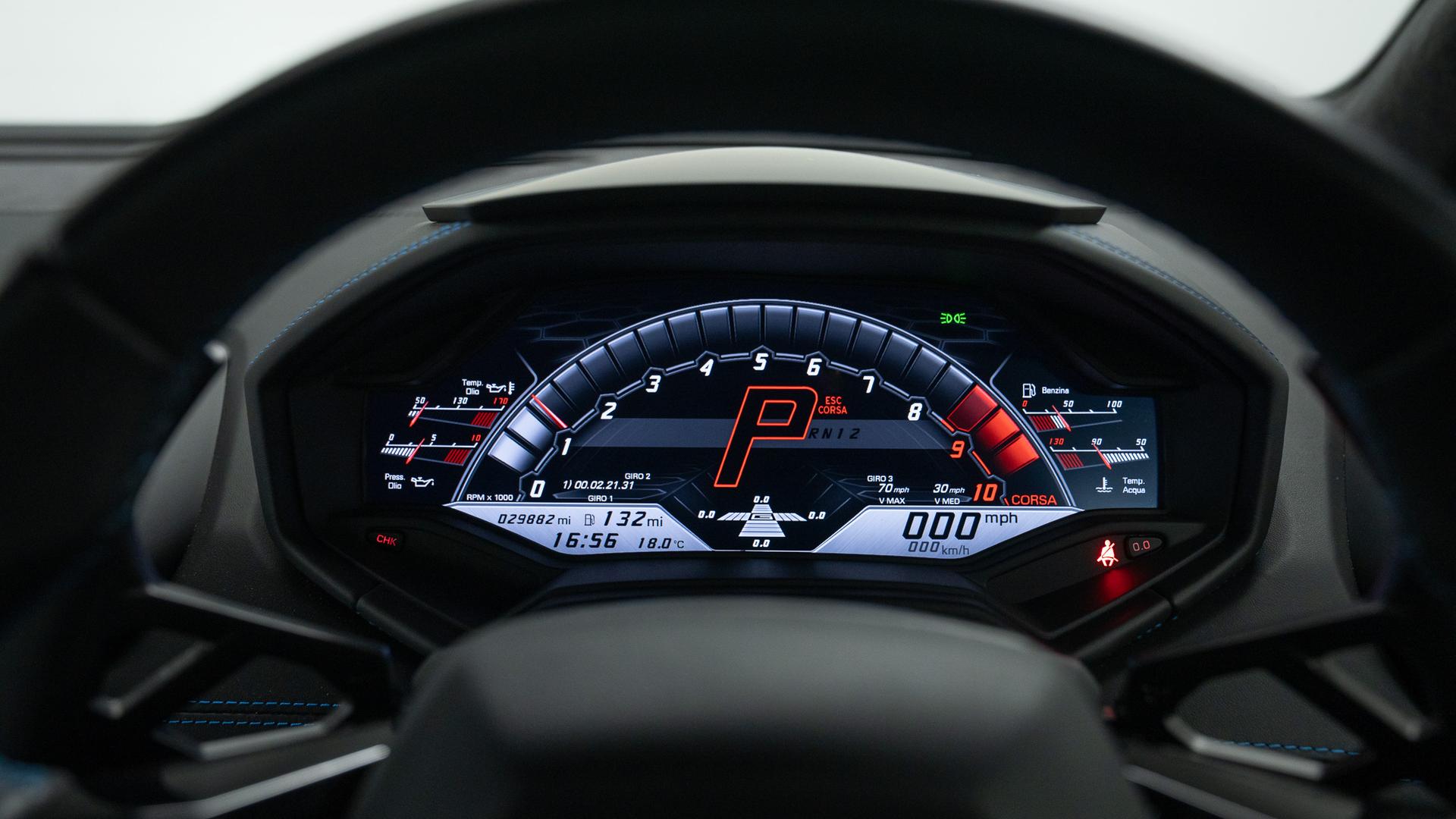 LAMBORGHINI Huracan Photo ad2342ef-ba80-49c5-941b-2e5622d362ac.jpg
