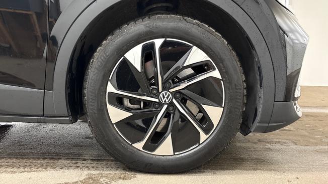 VOLKSWAGEN ID.4 Photo 5