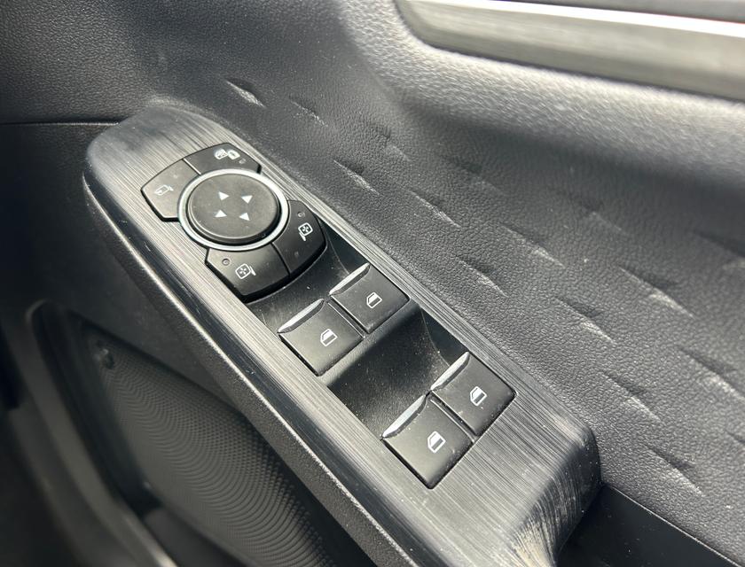Ford Kuga Photo ad4fb2f2-6161-4561-841a-3c905541902e.jpg