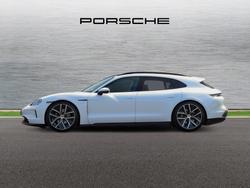 PORSCHE Taycan Photo 5