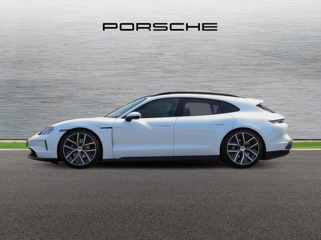PORSCHE Taycan Photo 5