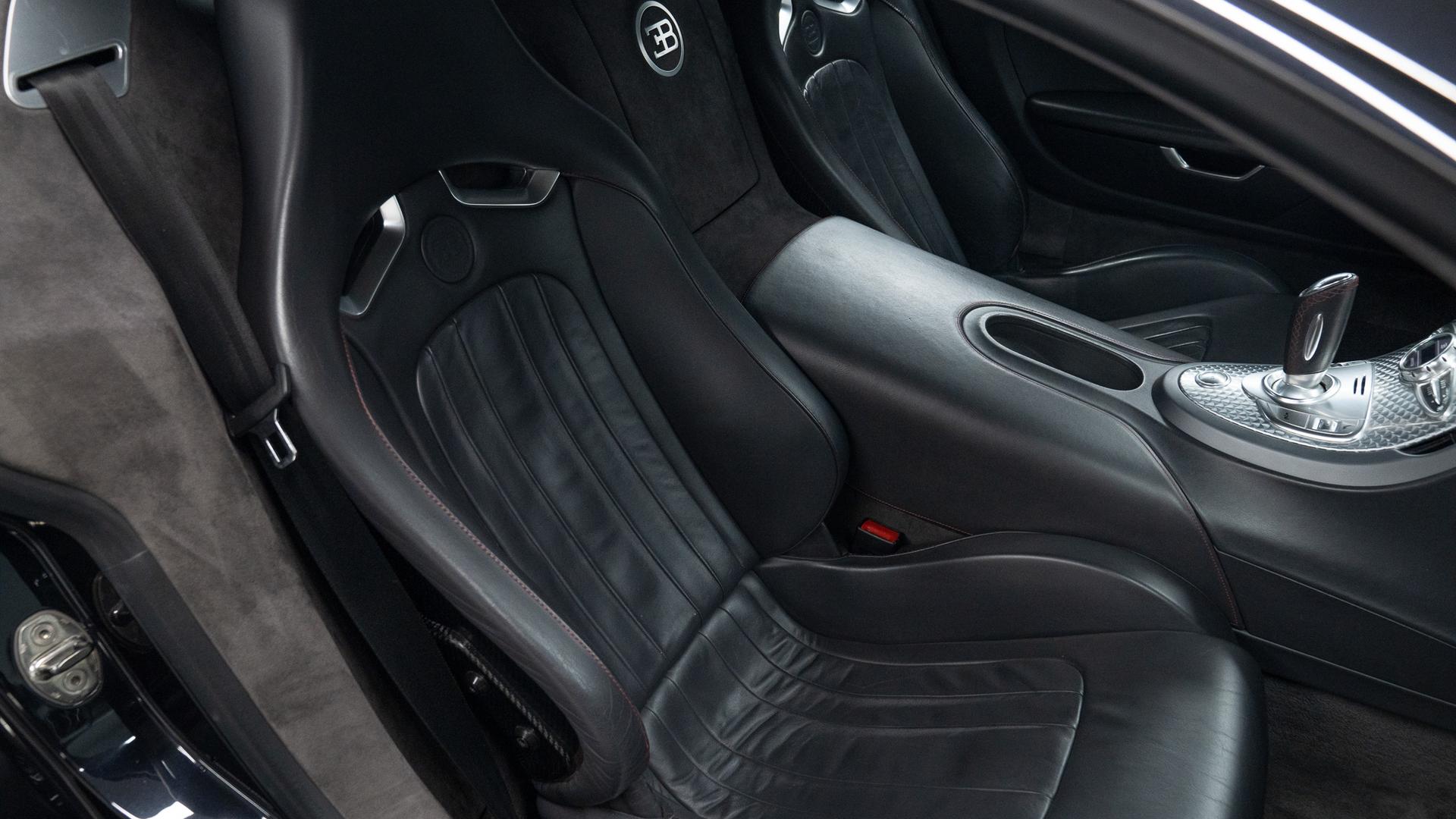 Bugatti Veyron Photo ad683195-1885-41c6-bc58-2ffda768d9f2.jpg