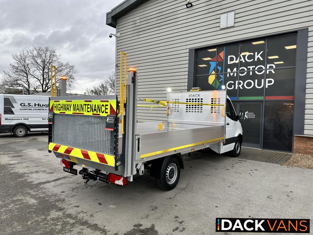 Mercedes-Benz Sprinter Photo ad6b9fe3-2ba6-4835-b861-65bd0dba85eb.jpg
