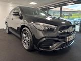 Mercedes-Benz GLA Photo 2