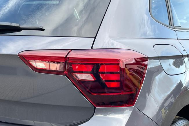 VOLKSWAGEN Polo Photo 17