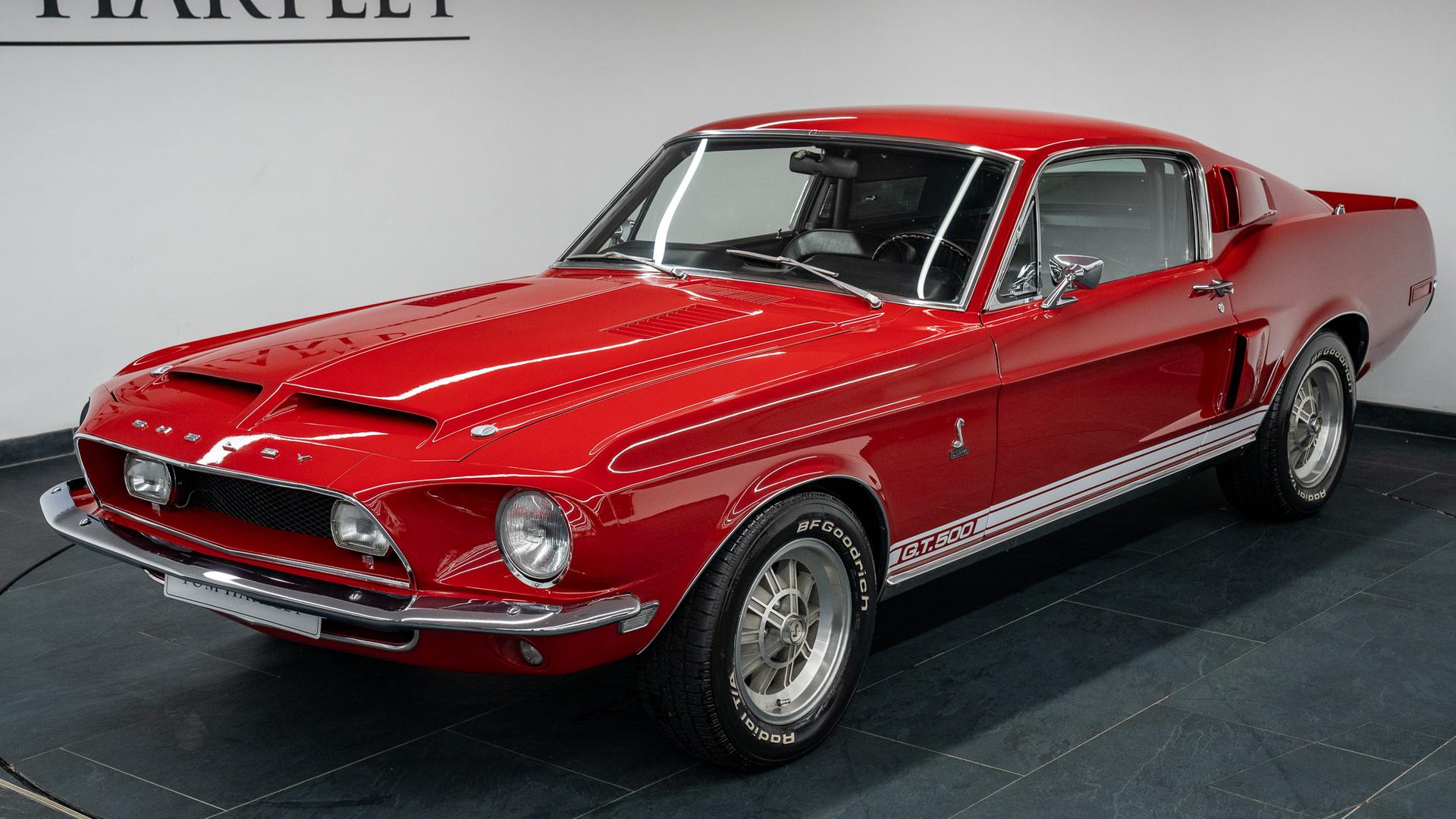 Ford Mustang Photo ad7a42d5-fbe8-4801-a213-ce56d71d3e76.jpg