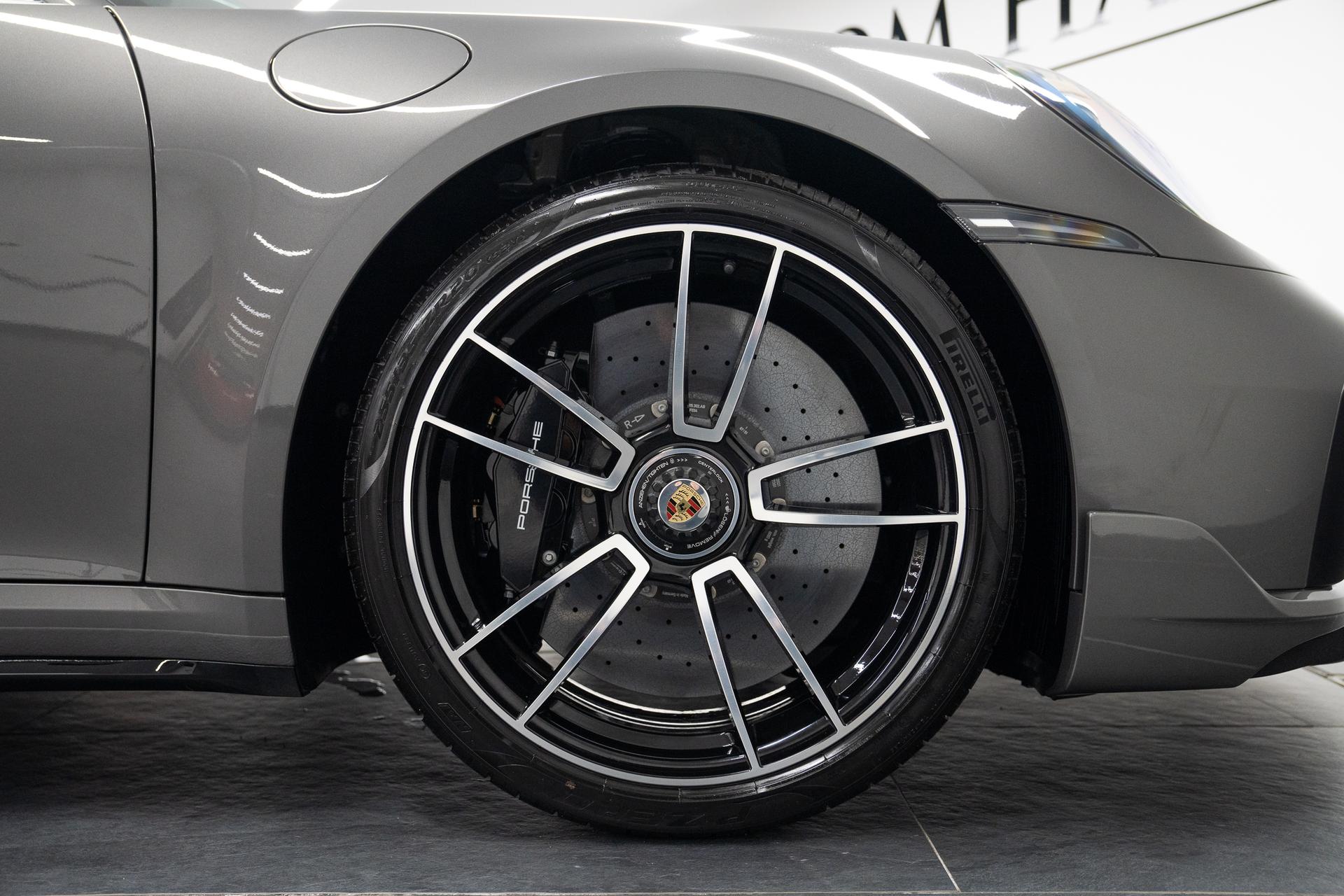 Porsche 911 TURBO S PDK Photo ad7ec139-f962-4d71-b43b-3ff6d183dc28.jpg