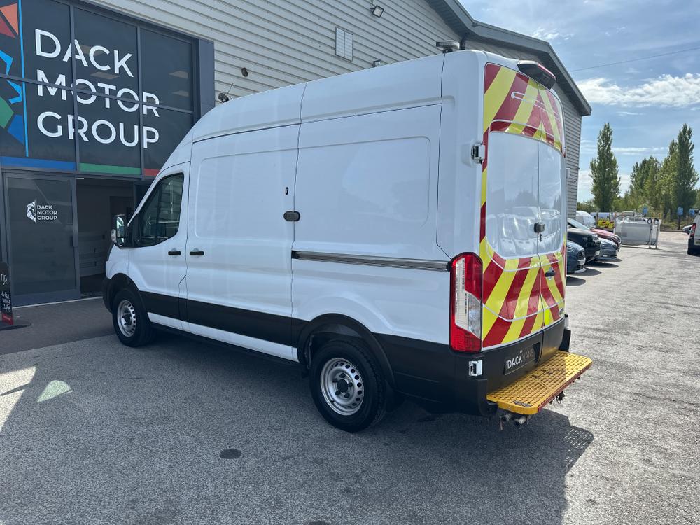 Ford Transit Photo ad83dc70-24b7-4496-8758-6fa2d76bef1c.jpg