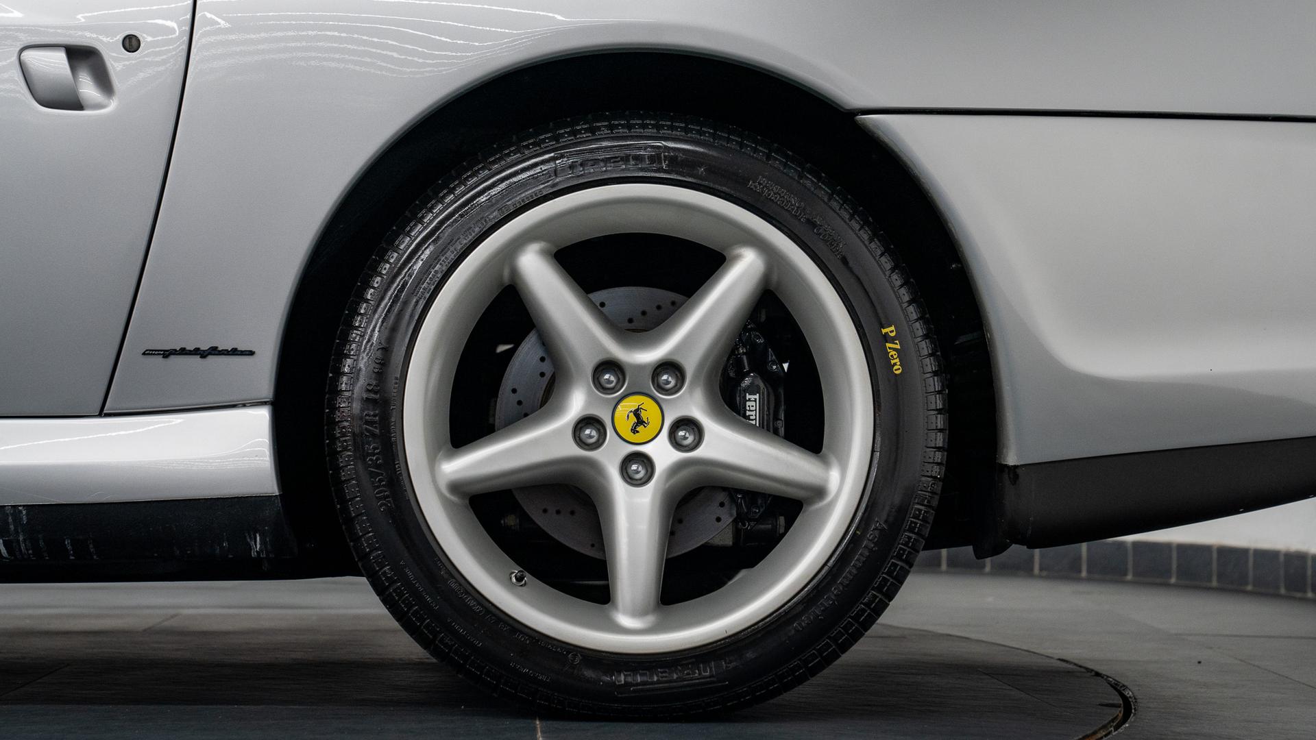 Ferrari 550 Maranello Photo ad891e2f-bf1e-47b3-a1ad-96eec46a5058.jpg