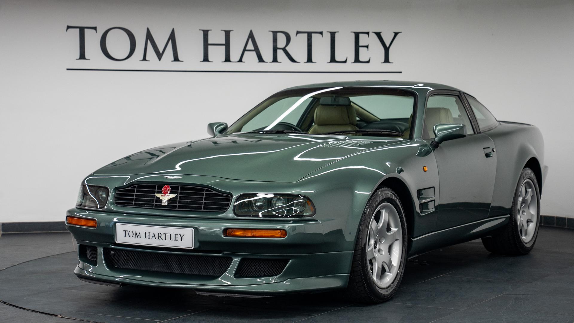 Aston Martin V8 Vantage Photo ad8b3f26-3fb2-4dca-85c0-56f7f027402a.jpg
