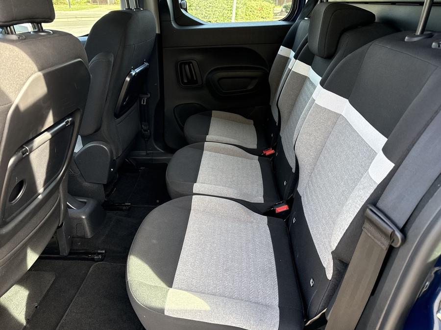 Citroen Berlingo Photo ad96a1ca-d586-416f-8c79-c5ccb17c16a9.jpg