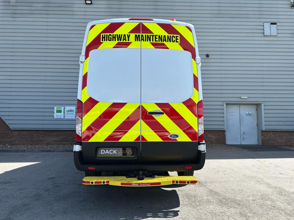 Ford Transit Photo adbc8206-8e0e-4e69-83ea-28139b5803fc.jpg