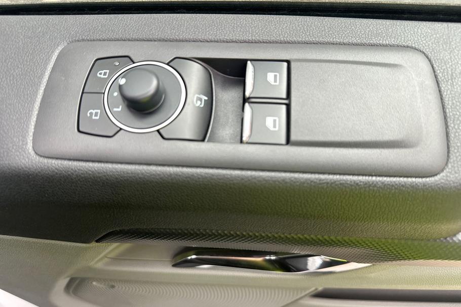 Used Ford TRANSIT CUSTOM CUSTOMDCIV01 16