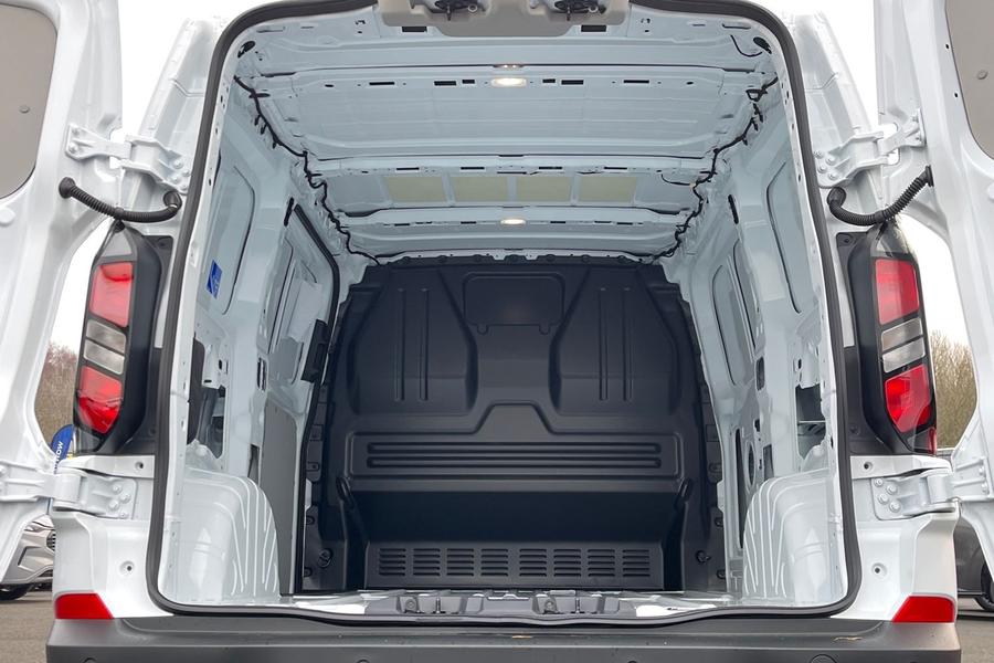 Ford TRANSIT CUSTOM Photo adcf0dcb-04a8-4449-a1b5-02a6e9f5c48f.jpg