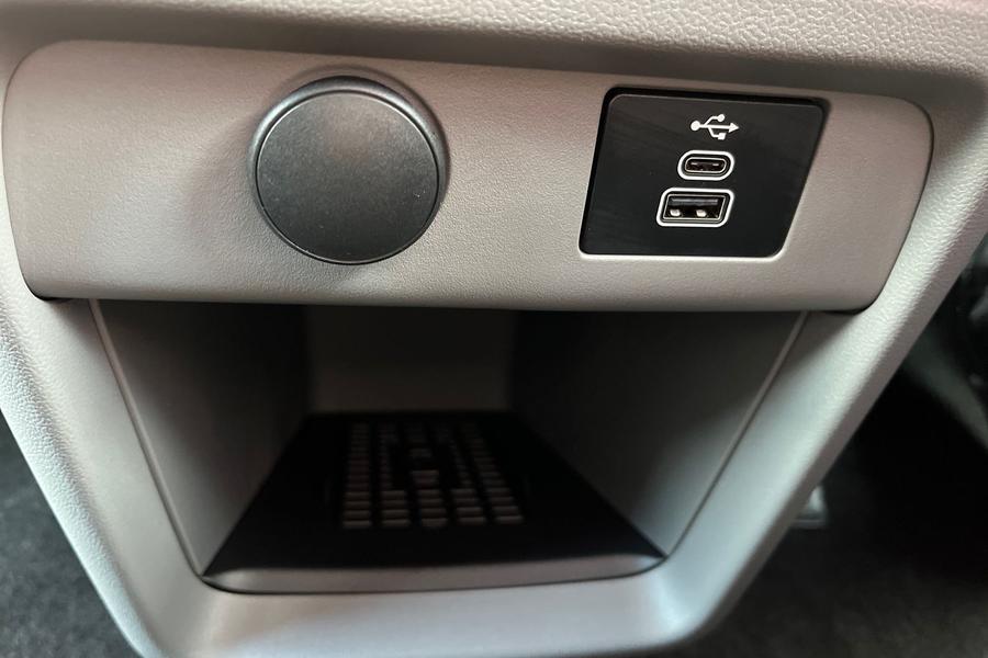 Ford TRANSIT CUSTOM Photo add3b06b-bc1c-4095-bc05-9e5497419555.jpg