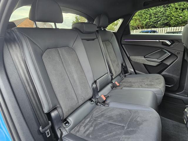 Audi Q3 Photo adde2dc1-144d-4848-a4eb-cf7758e78d63.jpg