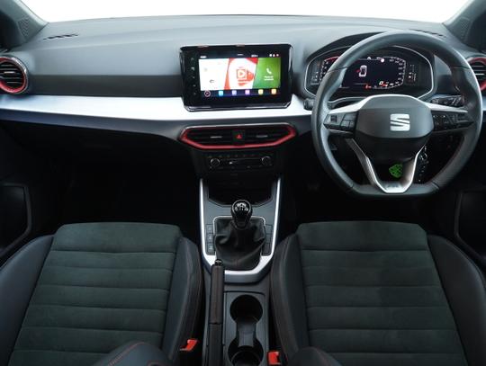 SEAT ARONA Photo ade83d4a-7d18-4efa-86d6-97dc6671b8e4.jpg