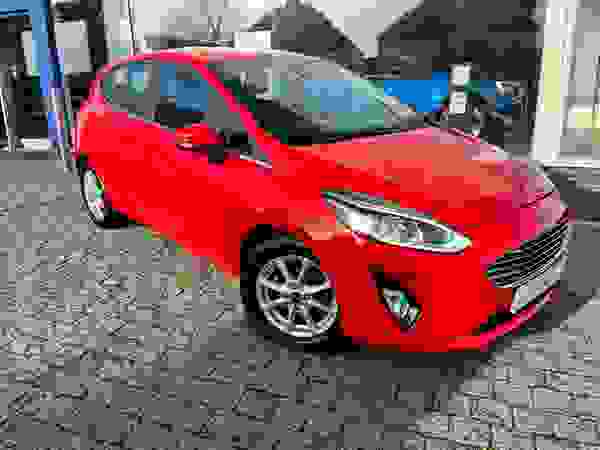 Used 2018 Ford Fiesta 1.0T EcoBoost Zetec Hatchback 5dr Petrol Manual Euro 6 (s/s) (100 ps) Red at Dinnages