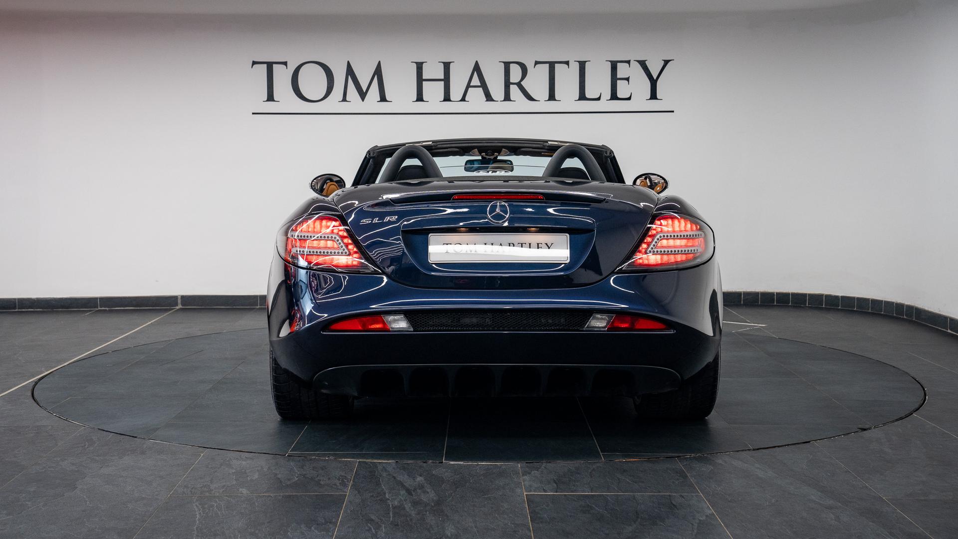Mercedes-Benz SLR McLaren Photo ae00dd45-517d-4d3f-9bca-ab57a3fc8cec.jpg