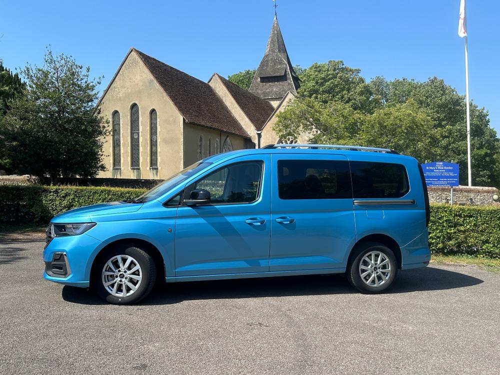 Used Ford Grand Tourneo Connect MT23ZDH 2