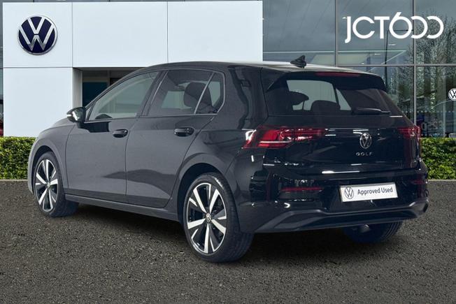 VOLKSWAGEN Golf Photo 3