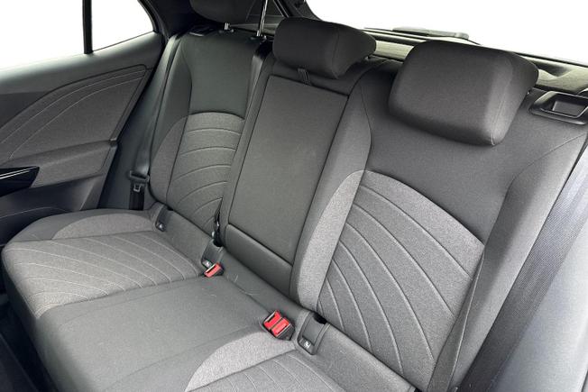 VOLKSWAGEN ID.3 Photo 12
