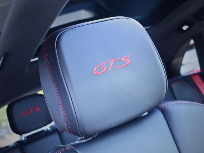 PORSCHE Macan Photo 25