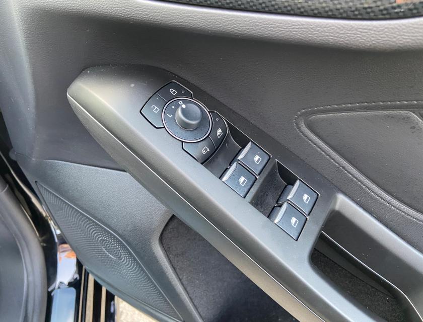 Ford Focus Photo ae409911-08fa-4eb3-a4d9-7ea0f67f7c38.jpg