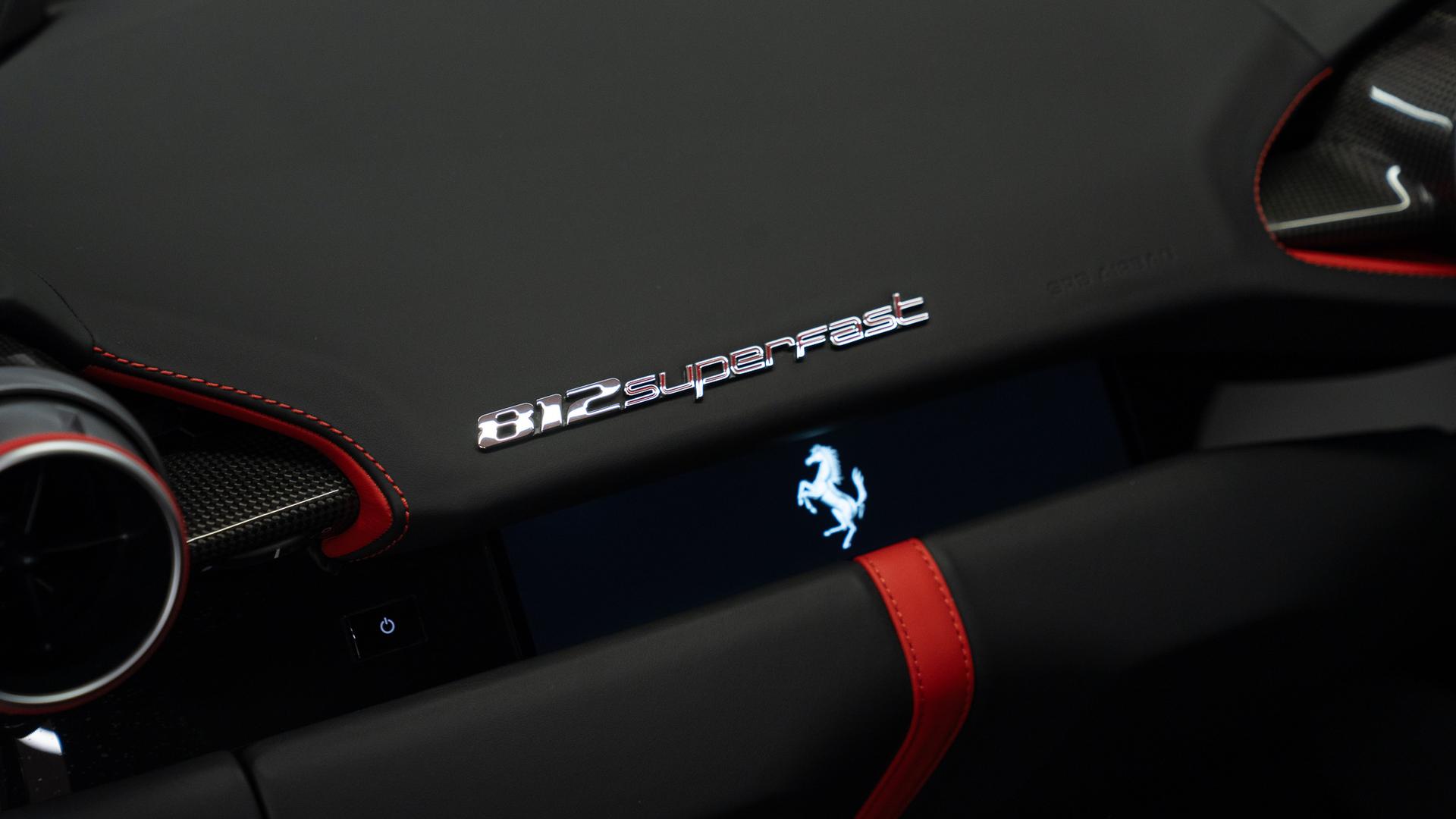 Ferrari 812 Superfast Photo ae441455-b18d-456b-ad63-7c3f5f772b62.jpg