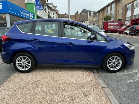Ford C-Max Photo 5