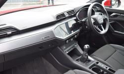 Audi Q3 Photo 11