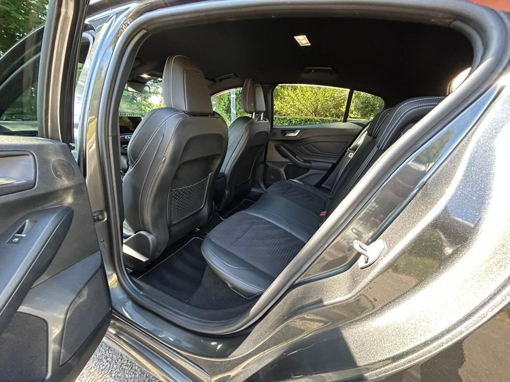 Used Ford Focus EF69JWW 13