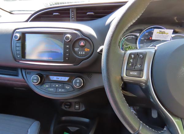 Used Toyota Yaris DF14XRT 18