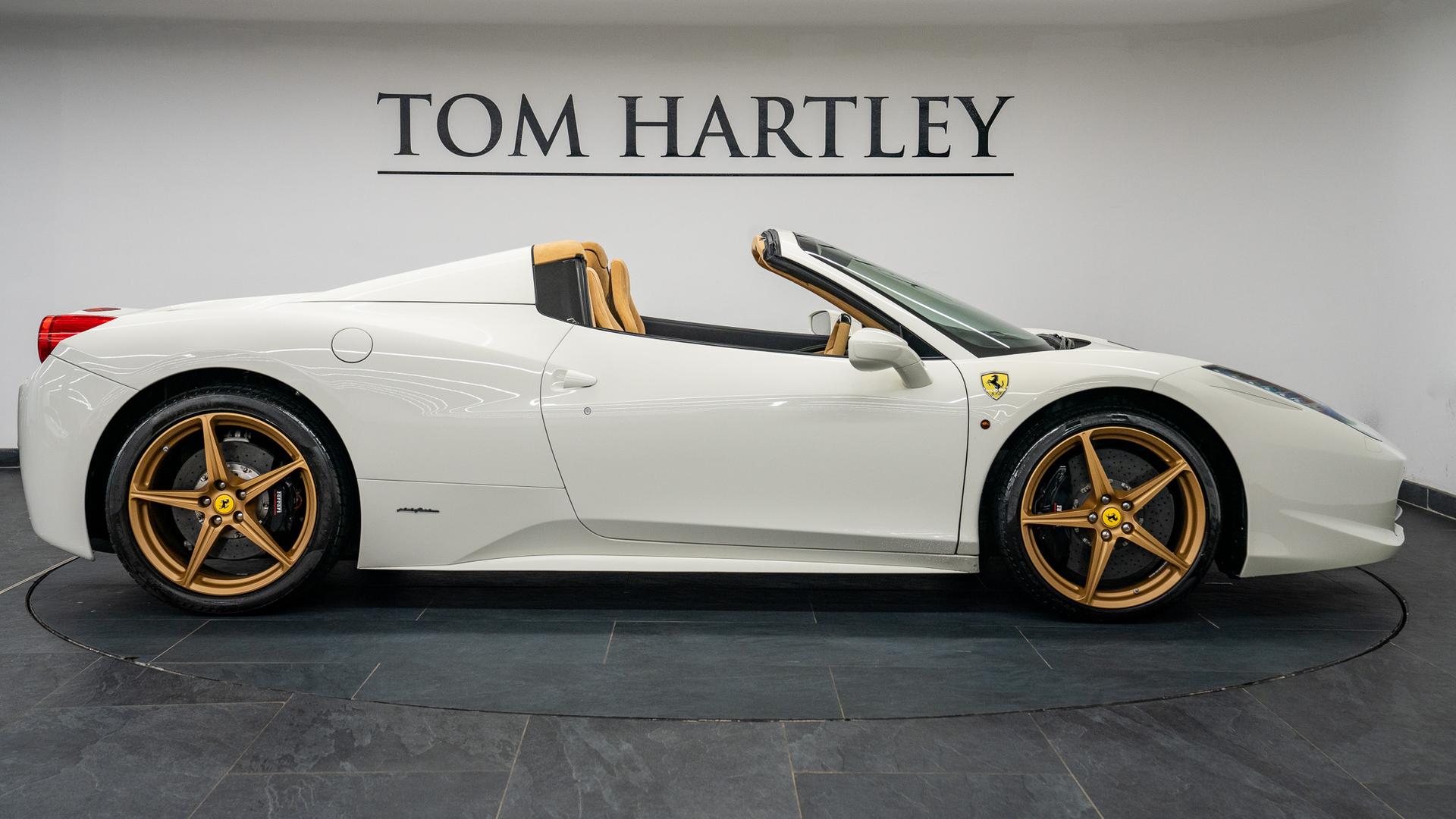 Ferrari 458 Photo ae706ac2-a1a6-4cbf-86d2-edfffd0bcc31.jpg