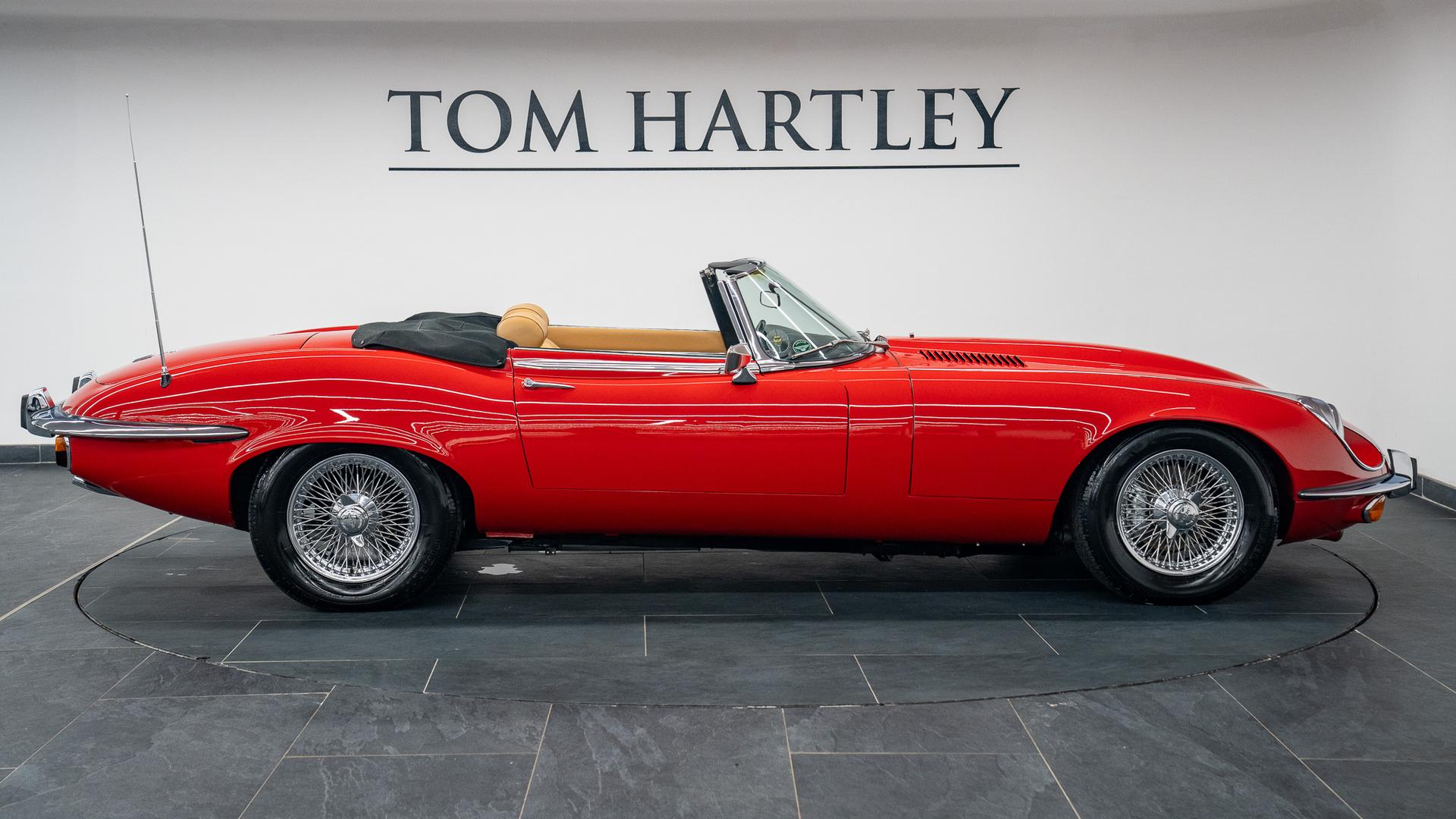 Jaguar E-Type Photo ae846ff1-3f00-496f-abbb-a6ad7c063d70.jpg
