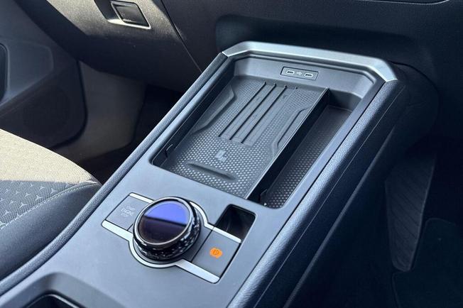 Volkswagen T-Roc Photo 15