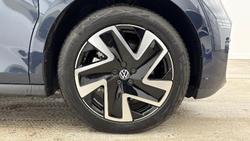 VOLKSWAGEN ID. Buzz Photo 5