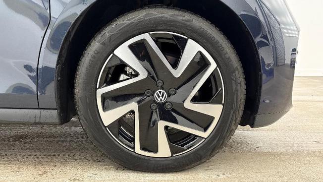 VOLKSWAGEN ID. Buzz Photo 5