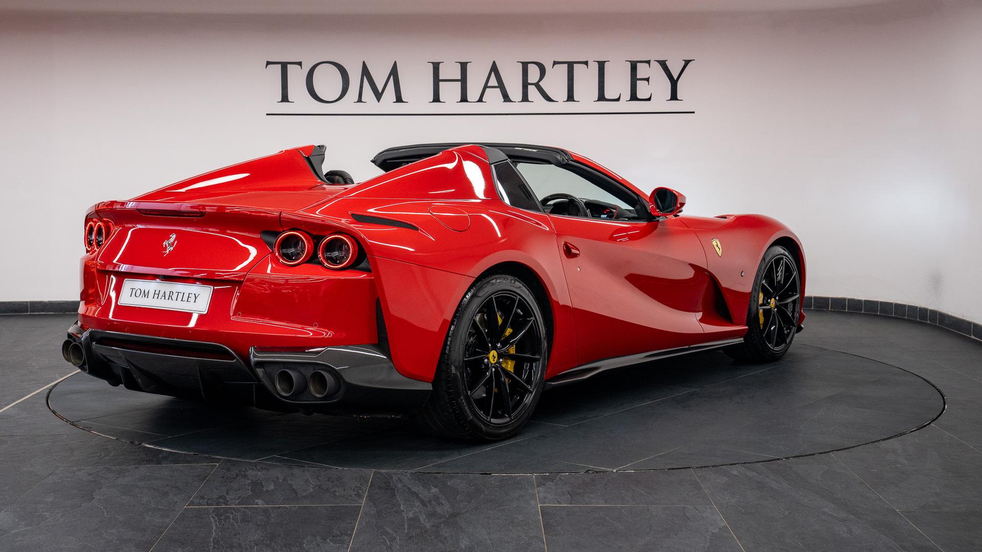 Ferrari 812 Photo ae8ad277-01a1-47ec-a8b1-e9c624728e15.jpg