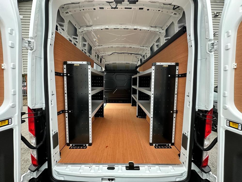 Ford Transit Photo ae9d695b-61a8-4e33-a47d-63ba149d55b8.jpg