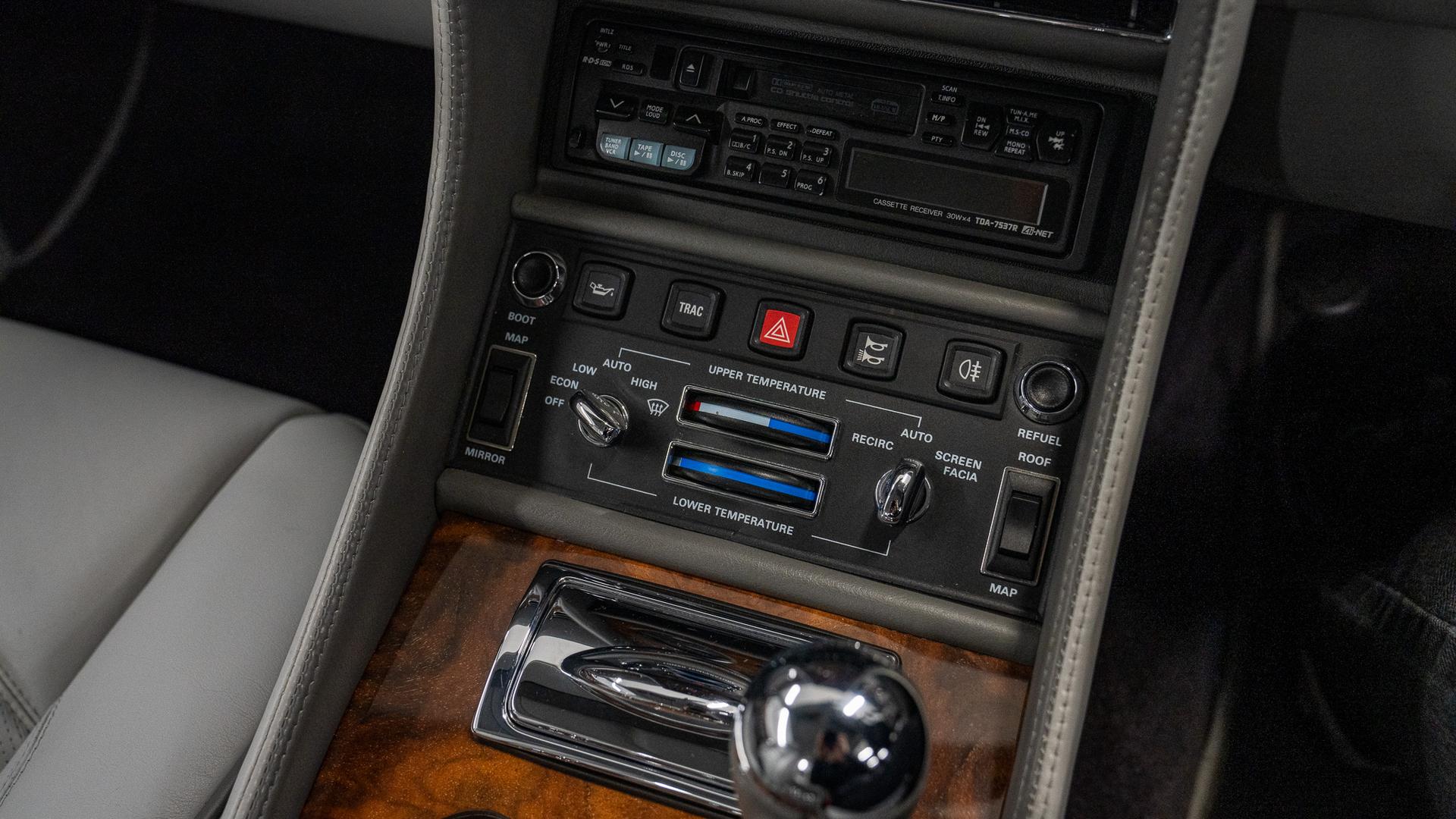 Bentley Continental Photo aea6f729-9965-42ae-a67e-453a7190cd33.jpg