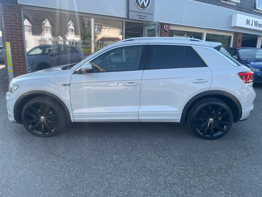 Volkswagen T-Roc Photo aeb54039-6e5e-480e-a962-4fcdf00dab7c.jpg