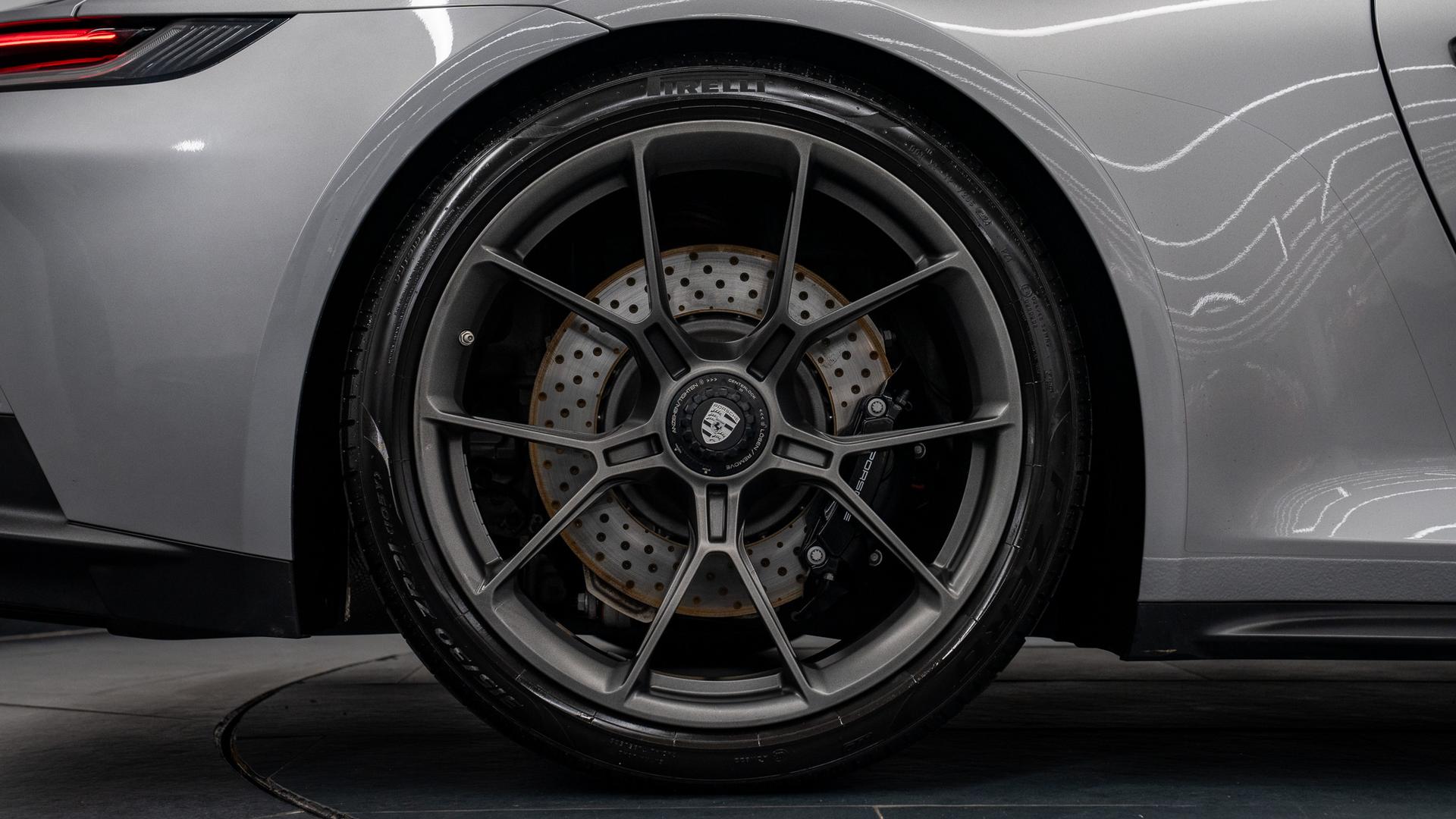 Porsche 911 Photo aeb6c686-808e-41f2-9849-466f4754f8bf.jpg
