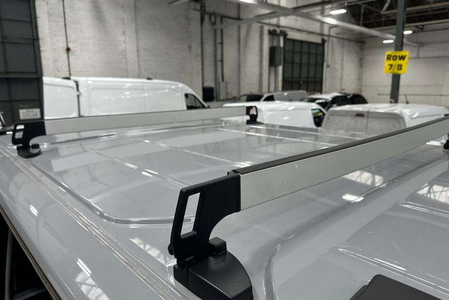 Used Ford TRANSIT CUSTOM LL75RVJ 38