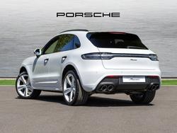 PORSCHE Macan Photo 2